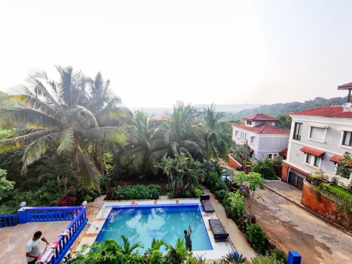 Amazing Hilltop 4 Bhk Villa With Private Pool Near Candolim Luaran gambar